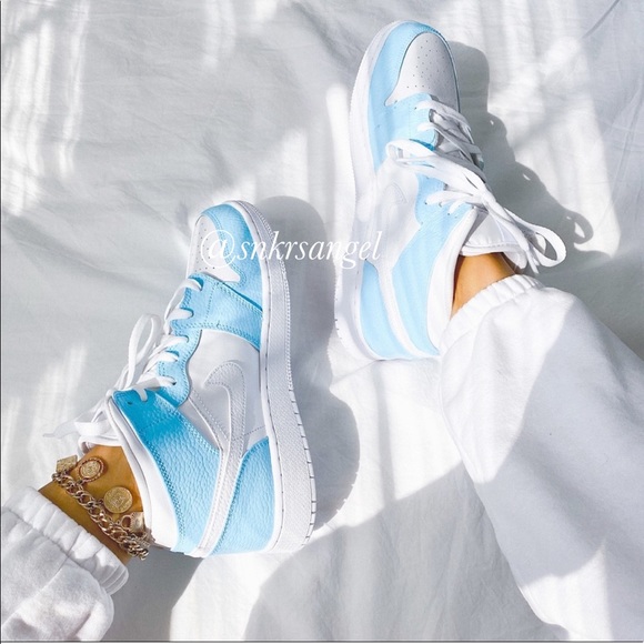 Nike baby blue Custom air jordan 1 mid - Picture 2 of 4